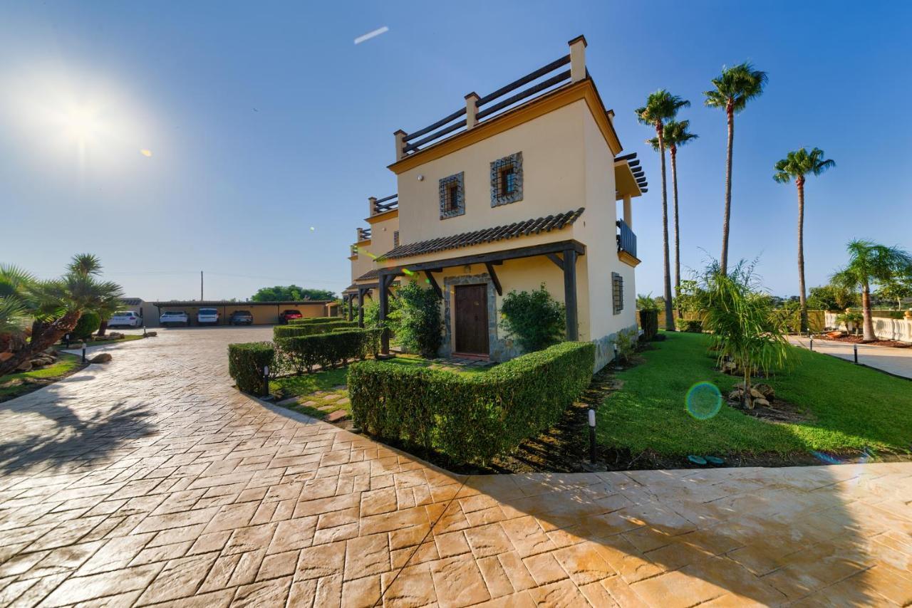 Apartamentos Villafaro Conil Conil De La Frontera Exterior photo