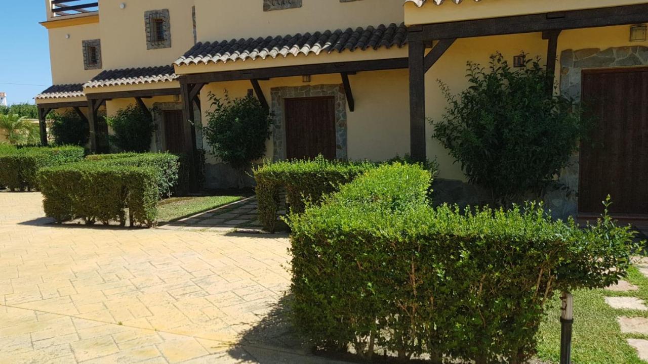 Apartamentos Villafaro Conil Conil De La Frontera Exterior photo